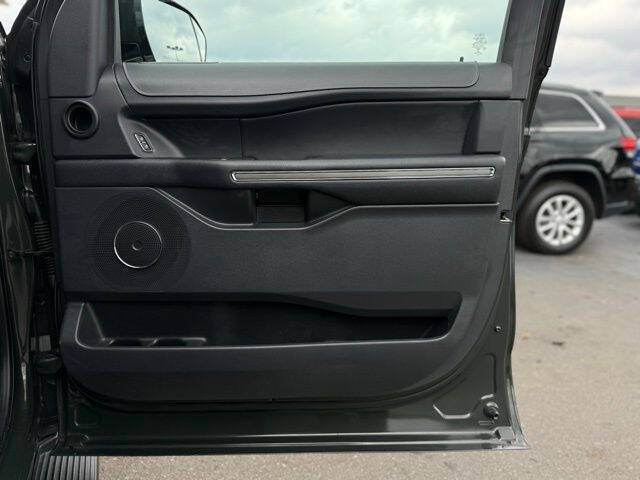 2022 Ford Expedition MAX XLT