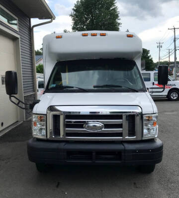 2015 Ford E-Series E-350 SD