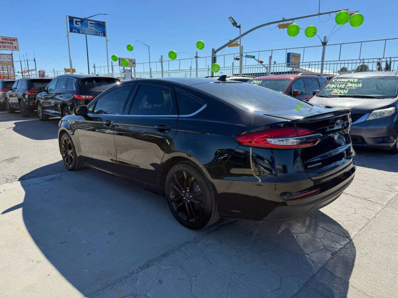 2020 Ford Fusion SE