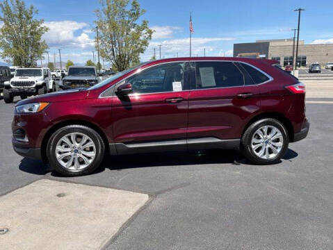 2022 Ford Edge Titanium