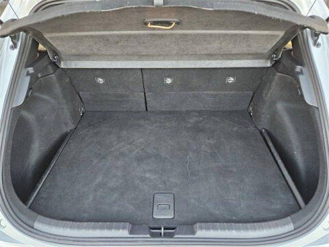 2024 Toyota Corolla Hatchback SE