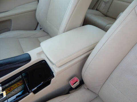 2013 Lexus ES 300h