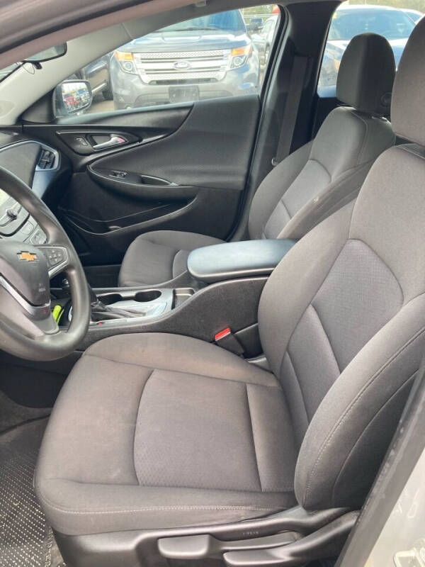 2018 Chevrolet Malibu LS