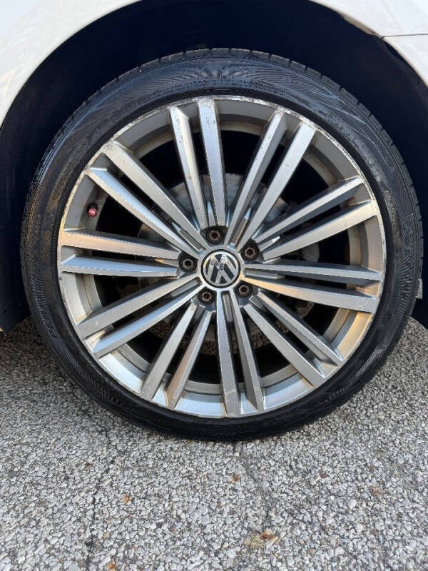 2015 Volkswagen Passat 1.8T SE