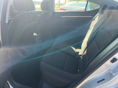 2019 Hyundai Elantra SEL