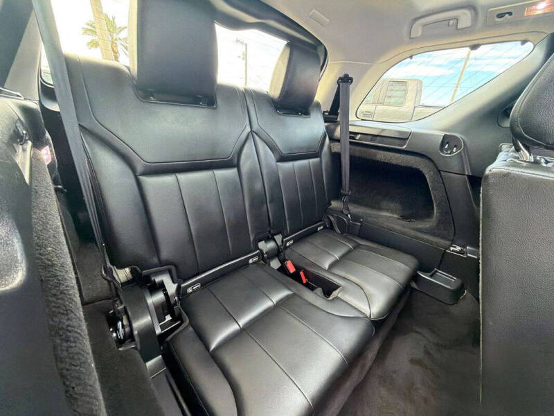 2020 Land Rover Discovery SE