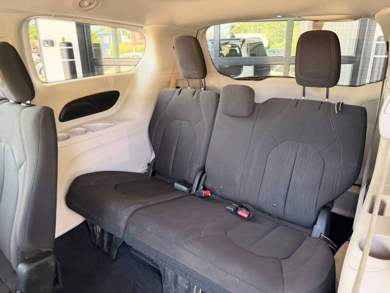 2017 Chrysler Pacifica Touring