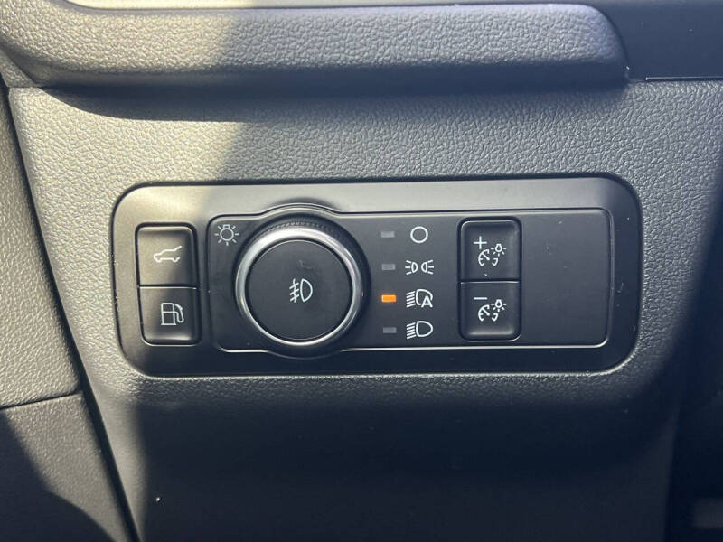 2026 Ford Escape Hybrid ST-Line Select