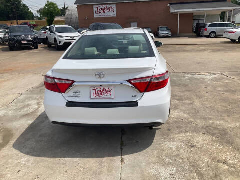 2015 Toyota Camry LE