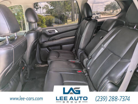 2019 Nissan Pathfinder SL