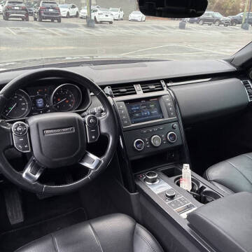 2017 Land Rover Discovery SE