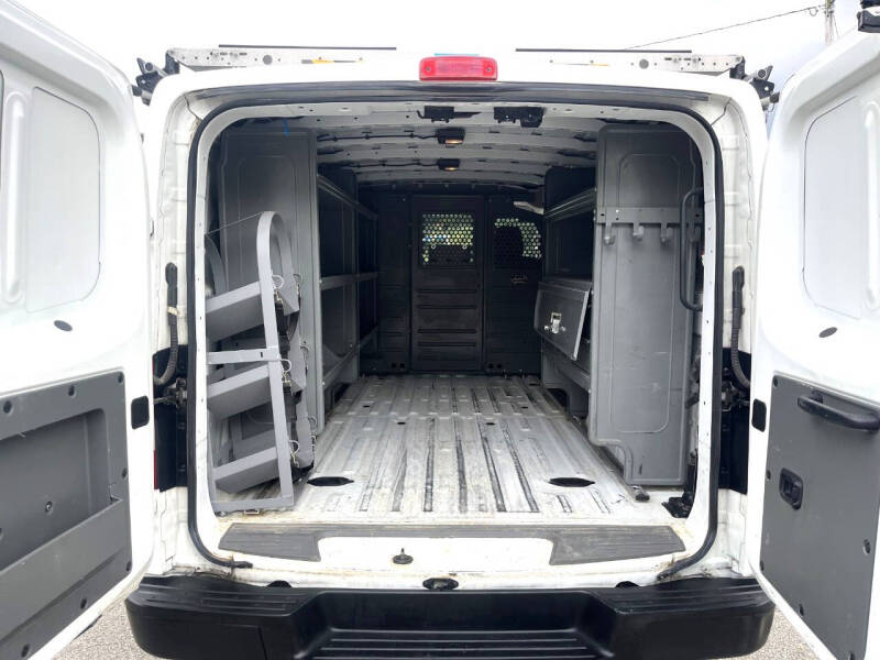 2021 Nissan NV 2500 HD SV