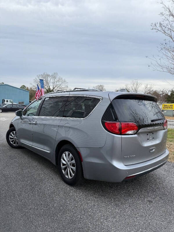 2018 Chrysler Pacifica Touring L