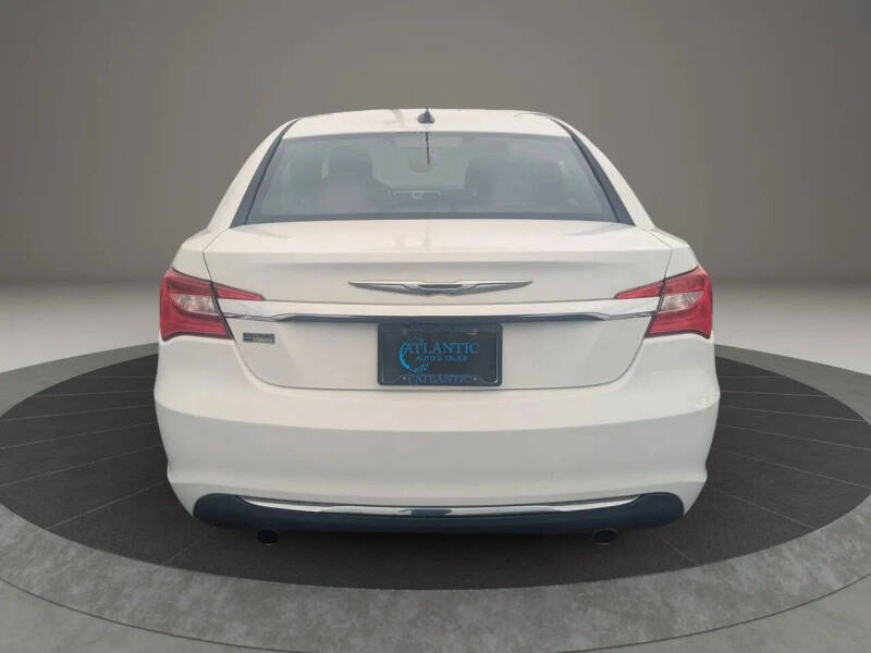 2014 Chrysler 200 Touring