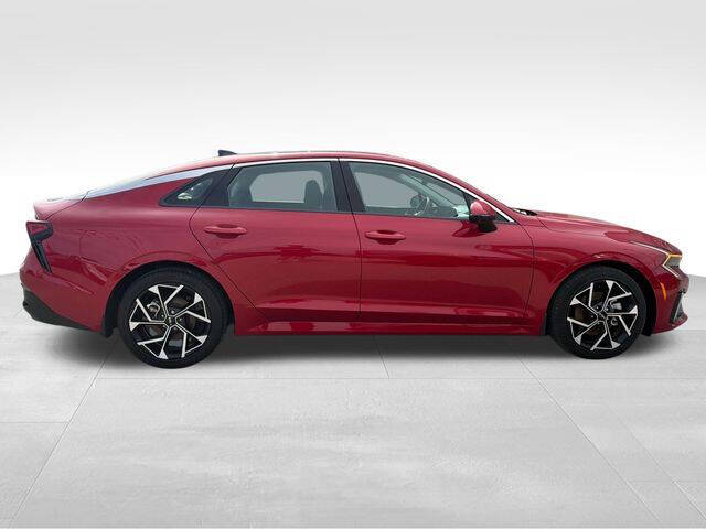 2025 Kia K5 EX