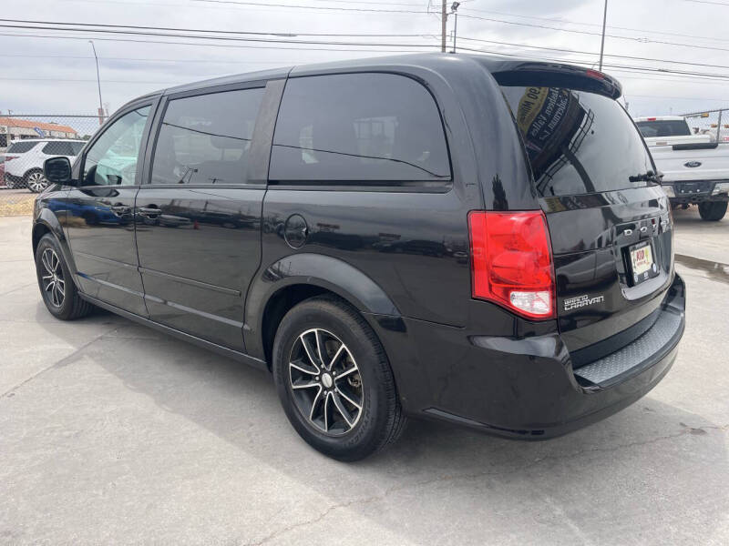 2015 Dodge Grand Caravan SE