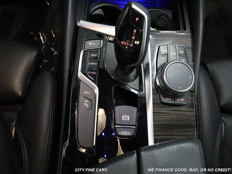 2019 BMW 5 Series 530e iPerformance