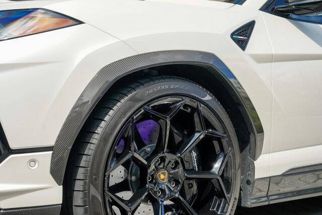 2023 Lamborghini Urus Performante