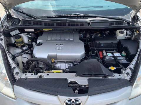 2008 Toyota Sienna LE 7-Passenger