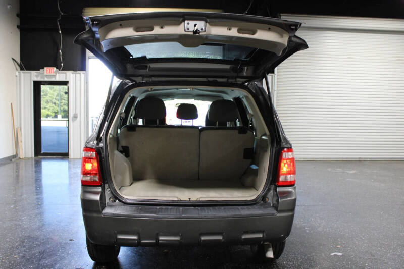 2011 Ford Escape XLS