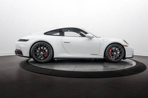 2026 Porsche 911 Carrera 4 GTS
