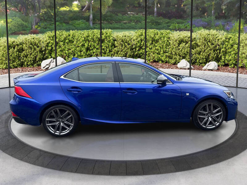 2019 Lexus IS 300