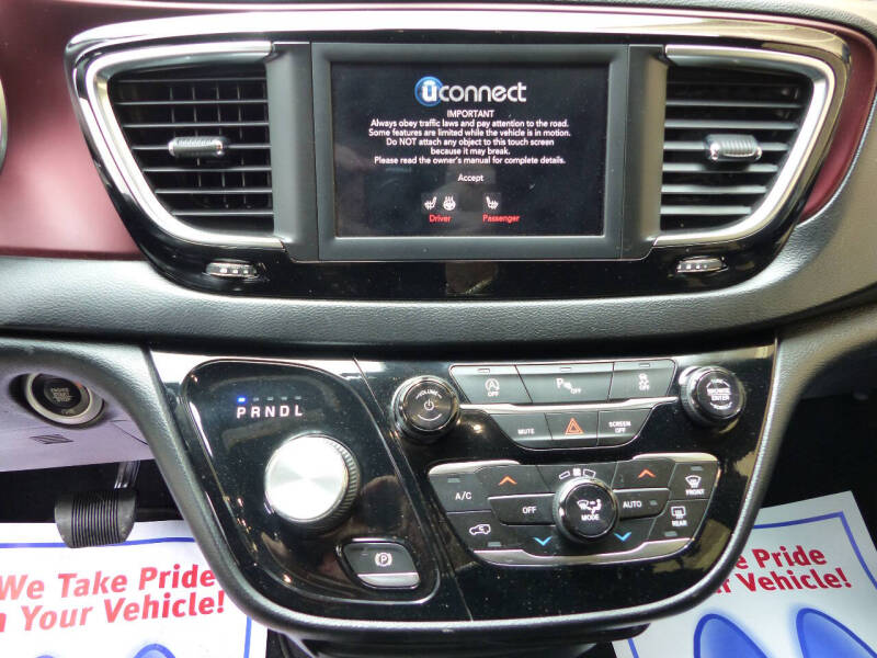 2020 Chrysler Pacifica Touring L 35th Anniversary