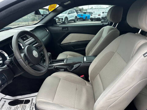 2012 Ford Mustang V6