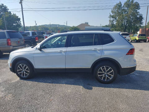 2018 Volkswagen Tiguan for sale at VAUGHN'S USED CARS in Guin AL