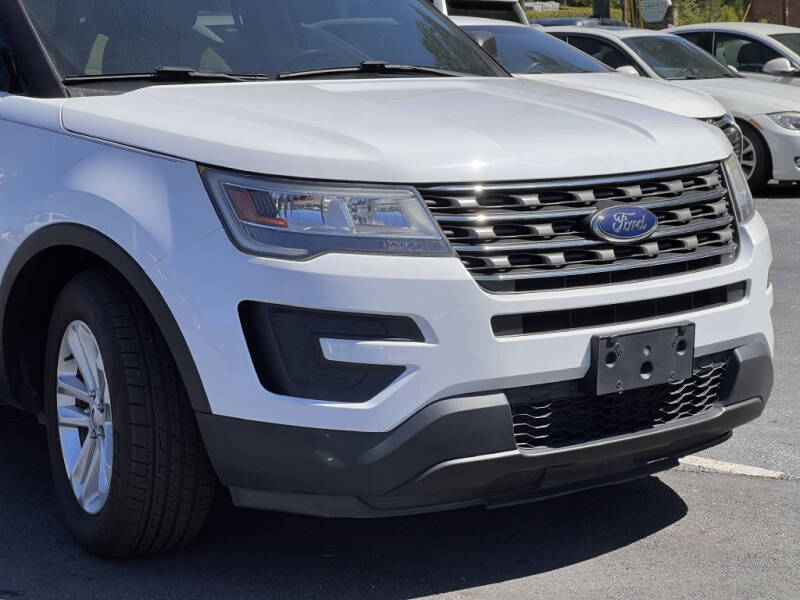 2017 Ford Explorer