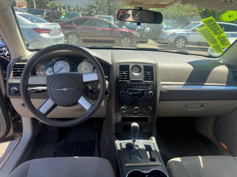 2008 Chrysler 300 LX