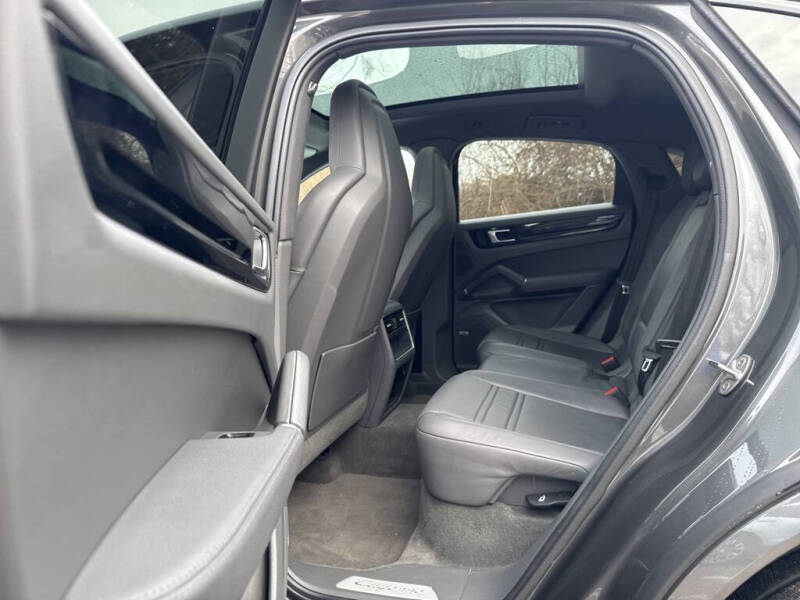 2022 Porsche Cayenne