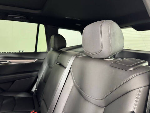 2024 Cadillac XT6 Luxury