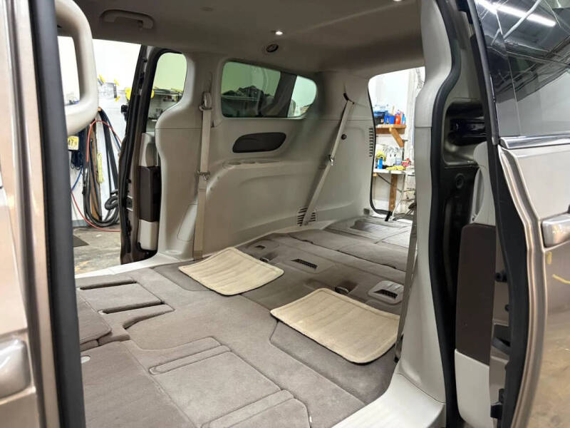 2017 Chrysler Pacifica Touring