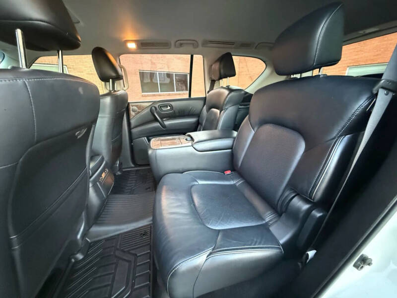 2017 Infiniti QX80