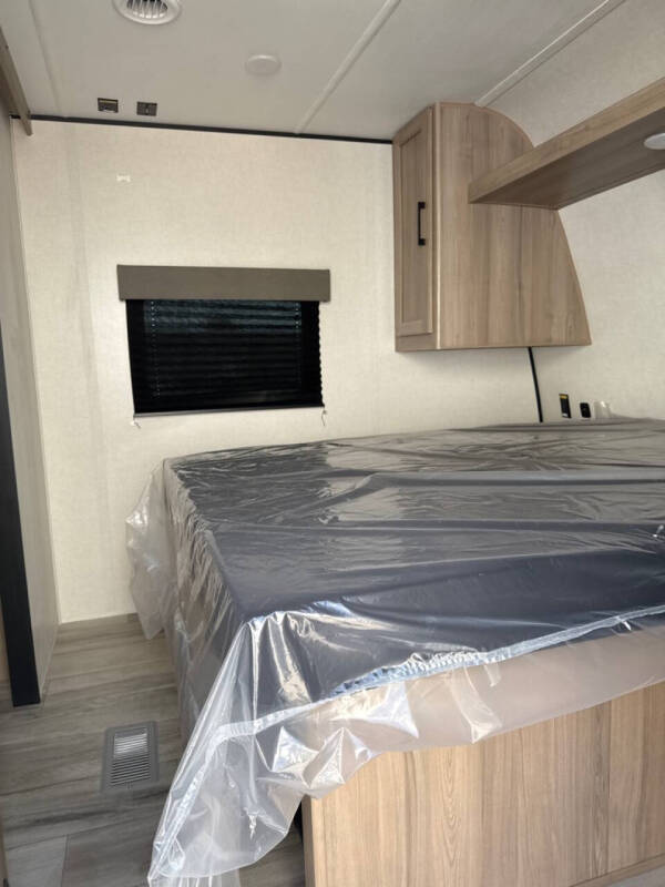 2025 Coleman COLEMAN LIGHT