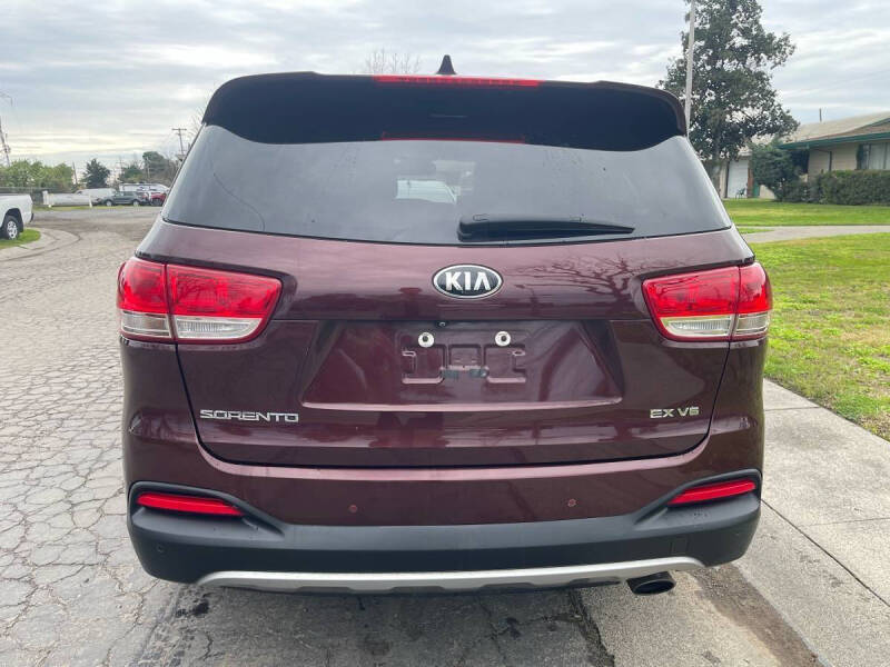 2017 Kia Sorento EX V6