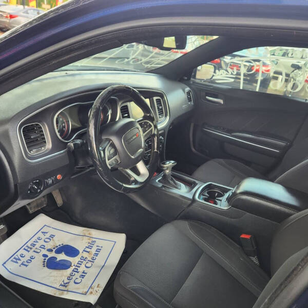 2015 Dodge Charger SXT