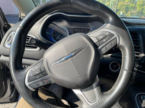 2016 Chrysler 200 LX