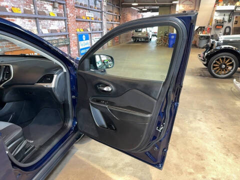 2015 Jeep Cherokee Sport