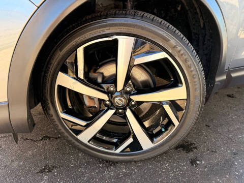 2022 Nissan Rogue Sport SL