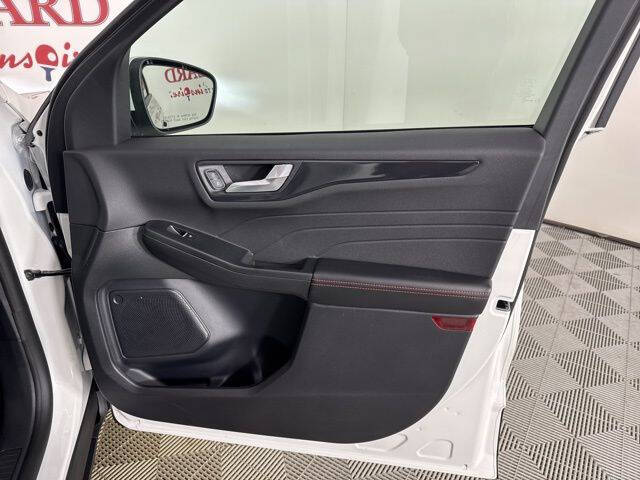 2026 Ford Escape Hybrid ST-Line Select