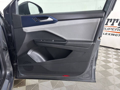 2022 Volkswagen Taos SE 4Motion