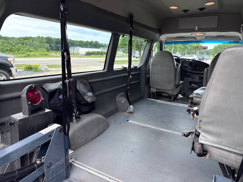 2008 Ford E-Series E-150