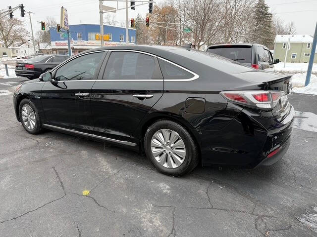 2016 Hyundai Sonata Hybrid SE