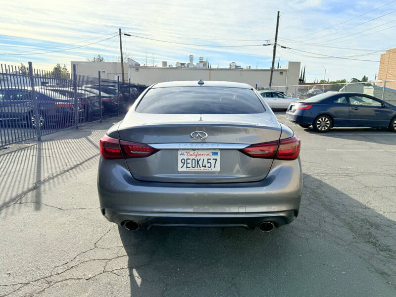 2019 INFINITI Q50 LUXE photo 7