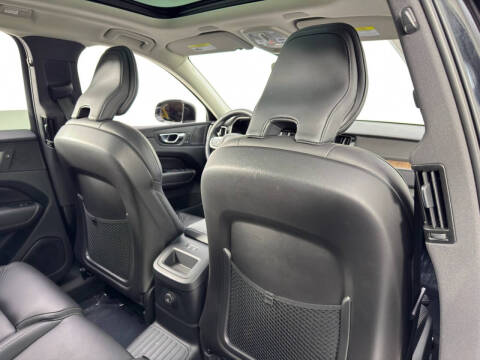 2023 Volvo XC60 Recharge T8 Ultimate Bright Theme