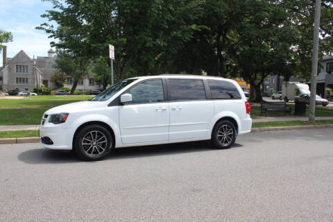 2016 Dodge Grand Caravan R/T