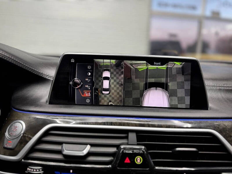 2017 BMW 7 Series 750i