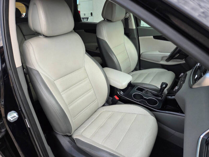 2016 Kia Sorento SX V6